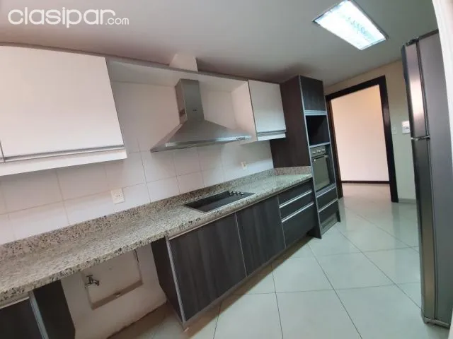 Se alquila amplio departamento en Las Mercedes, foto 4