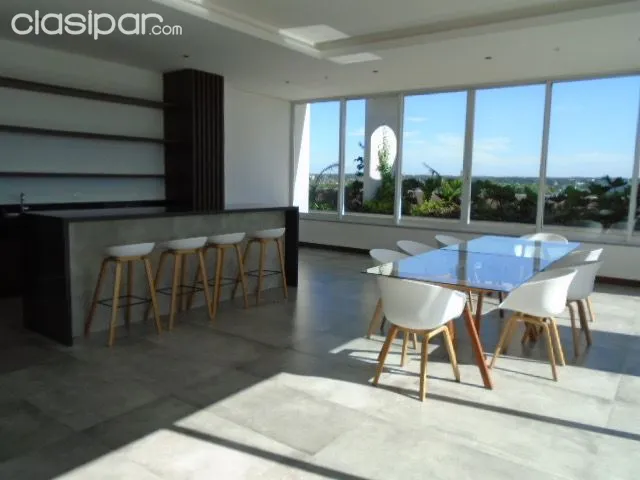 Se alquila departamento en Edificio Altamira zona Madame Lynch — foto 5
