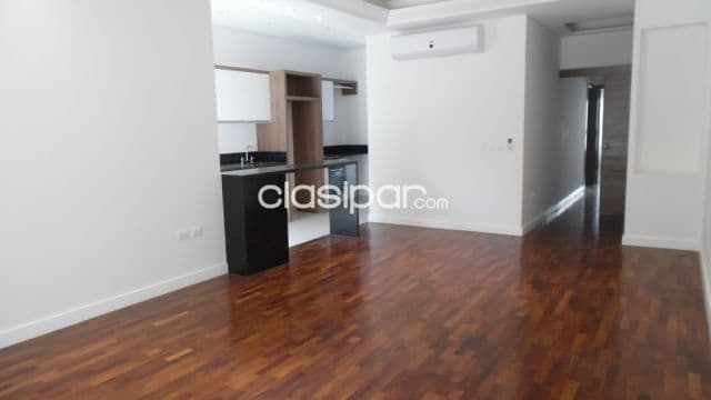 Se alquila departamento zona Paseo La Galeria