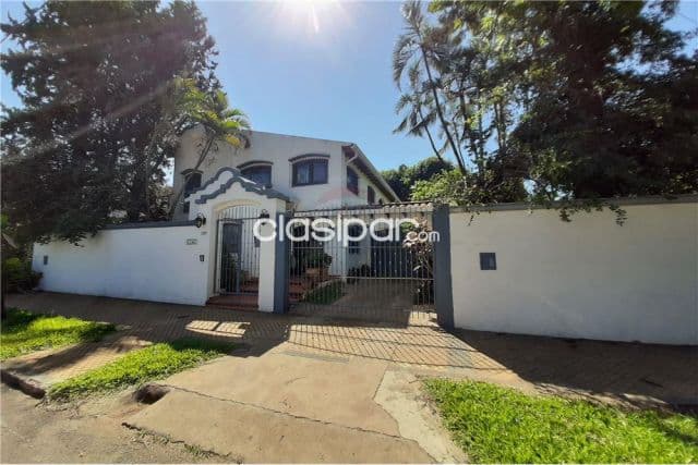 Residencia en ycua sati