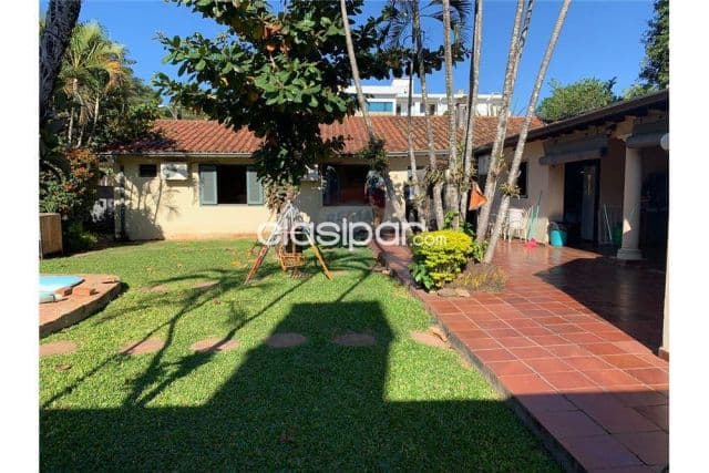 Terreno en esquina 604m2 a 1 cuadra Av Boggiani