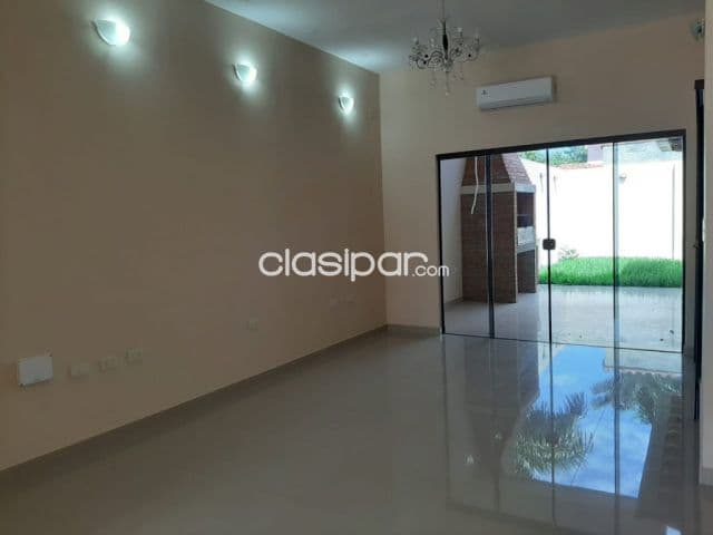 Moderno y amplio Dúplex con Jardin. Zona REIMPEX
