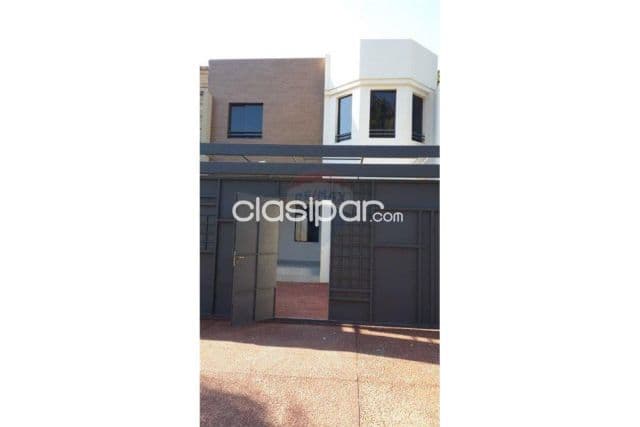 Bo mburicao – seminario: En oferta, elegante dúplex, 6 dormitorios, 254.000 usd