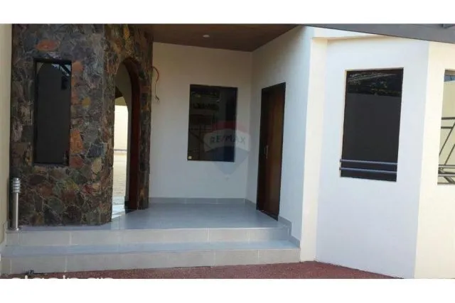 Bo mburicao – seminario: En oferta, elegante dúplex, 6 dormitorios, 254.000 usd — foto 3
