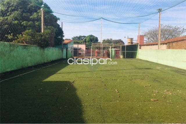 Hermoso terreno con césped sintético 330,000,000 ₲