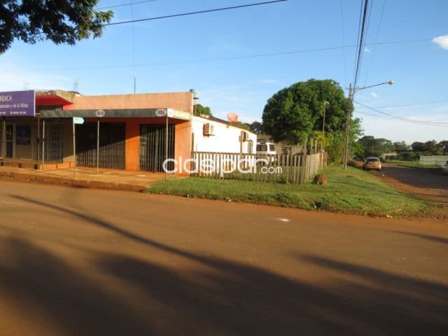 Especial para inversores! Vendo hermosa casa en el km 8 a 2 cuadras de la une!