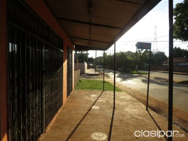 Especial para inversores! Vendo hermosa casa en el km 8 a 2 cuadras de la une!, foto 3