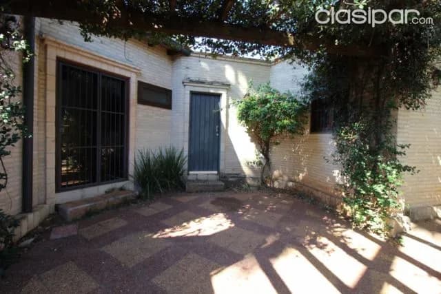 Mburucuyá: Hermosa residencia, todo en planta baja, 360 m2, 230.000 usd, foto 2