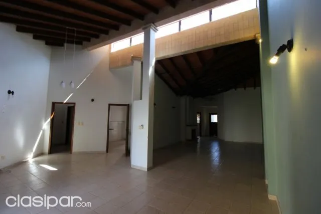 Mburucuyá: Hermosa residencia, todo en planta baja, 360 m2, 230.000 usd, foto 4