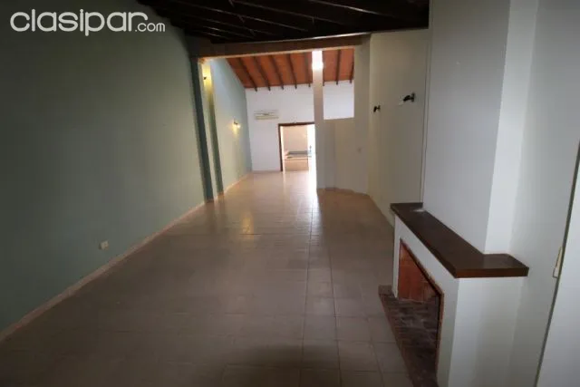 Mburucuyá: Hermosa residencia, todo en planta baja, 360 m2, 230.000 usd, foto 5