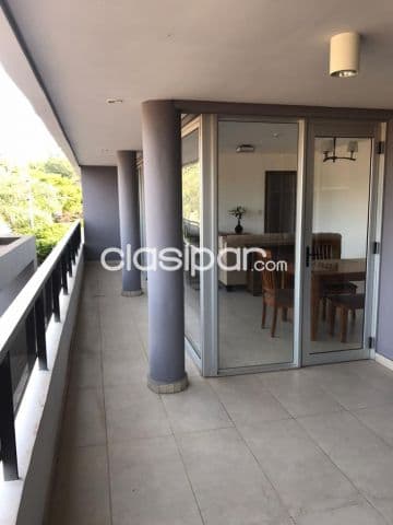 Amplio departamento de 3 dormitorios a la venta en San Jorge