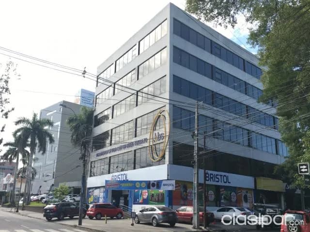 Amplia oficina corporativa en Villa Morra — foto 2