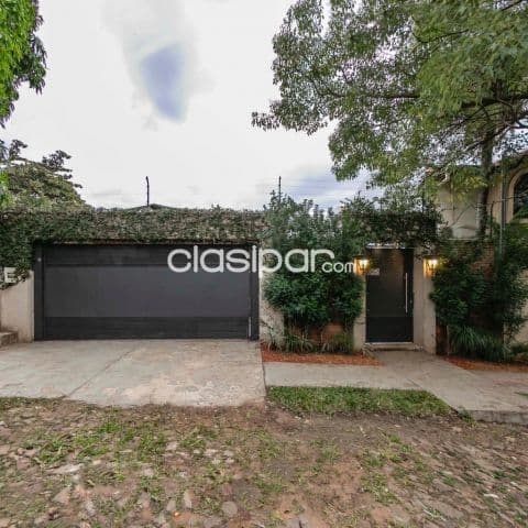 Mburucuyá: Elegante residencia minimalista, 3 dormitorios, jardín, piscina, 435.000 usd
