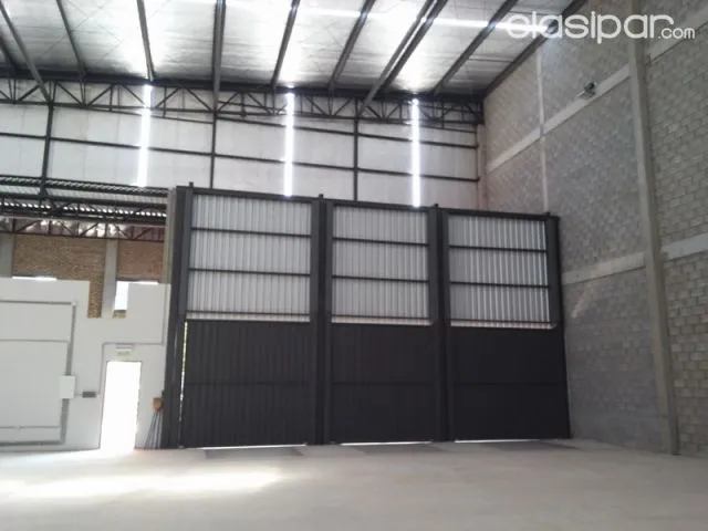 Depositos de 1.050m2 con oficinas y baños en Villa Elisa — foto 2