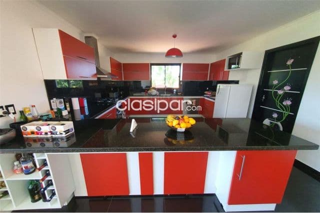 Casa en Caacupe , 1,025,500,000 ₲, foto 1