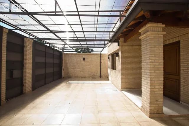 Hermosa casa z/ identificaciones 4 dorm — foto 3