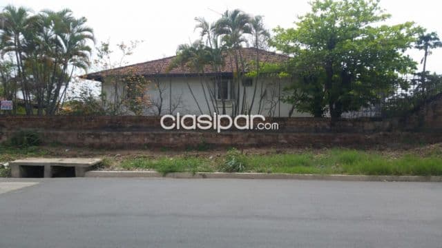 Avda. Mme. Lynch: Vendo 1.000m2 ideal p/ desarrollos constructivos en altura, 370.000 usd, foto 1