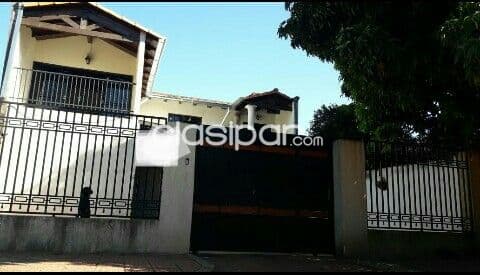 Linda casa en San Lorenzo!! Zona palacio de justicia!!
