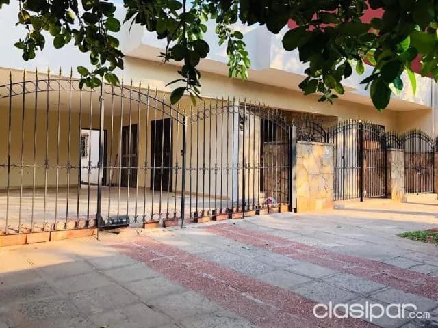 Bº vista alegre: 435m2, elegante residencia en venta, 850.000.000 gs, foto 2