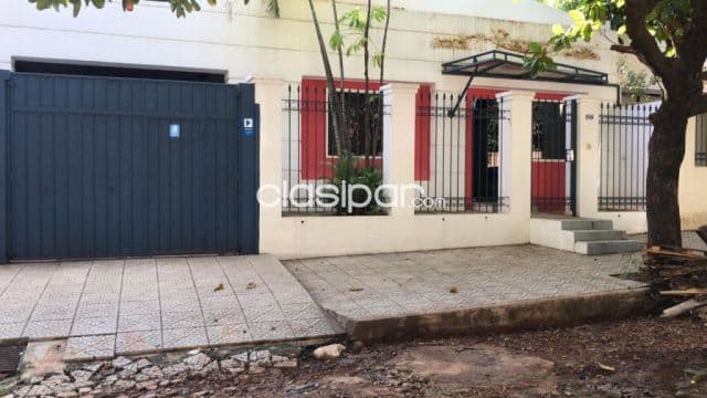 Sma. Trinidad (prox. Ips, scramento): Hermosa residencia ideal p/ oficinas, 6.000.000 gs