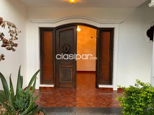 Barrio Jara (león condou, centenario): Amplia residencia ideal p/ oficinas, 6.600.000 gs, foto 3