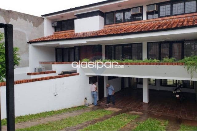 Amplia casa sobre charles de gaulle 320,000 usd, foto 1
