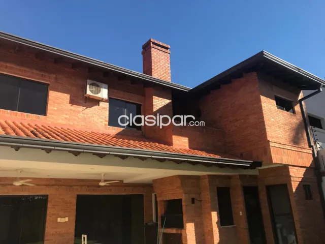 Carmelitas – molas lópez: Maravillosa residencia, 4 dormitorios, jardín, piscina, foto 3