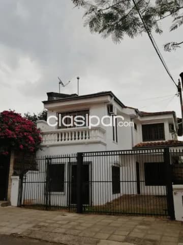 Bo Jara – avda. Brasilia: Magnifica residencia ideal p/ vivienda u oficina, 5.000.000 gs, foto 2