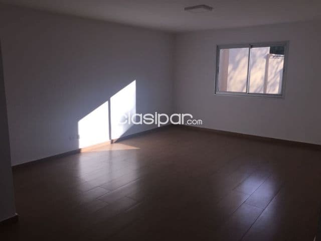Prox. Club centenario: Elegante residencia a estrenar, 3 dormitorios, 7.400.000 gs — foto 1