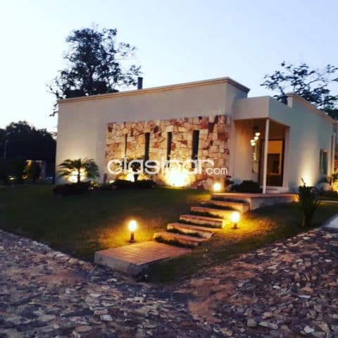 San ber: Elegantísima residencia – barrio cerrado, piscina, seguridad 24 horas