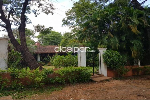 Sma. Trinidad: Elegante casa quinta, 3 dormit, gran jardín, piscina, 2.500 uds, foto 1