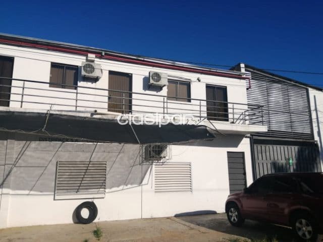 Prox. Shop. Mr. Alonso: 600m2 – magnifico deposito p/ empresas – 2.000 usd (conversable)