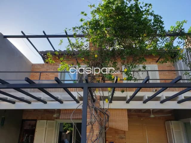 Carmelitas: Magnífica residencia, 4 dormitorios, jardín, piscina, opc. Amoblado, 2.000usd, foto 3