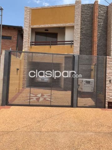 Ykua sati: Confortable duplex, 3 dormitorios, jardín, piscina, 250.000 usd — foto 1