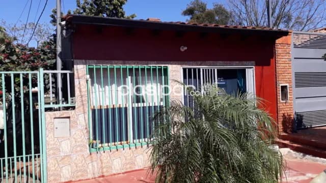 Casa con salon, zona palacio de justicia, Luque. M6085 — foto 2
