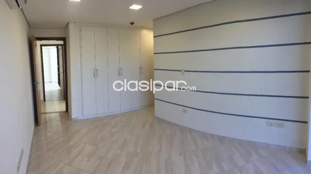 Los laureles: Elegante triplex en venta, piscina, deck, un lujo! 230.000 usd — foto 4