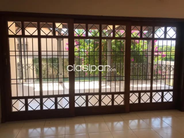 Carmelitas (prox. Asa): Elegante residencia, 4 dormitorios, jardín, piscina, 2.370 usd, foto 5