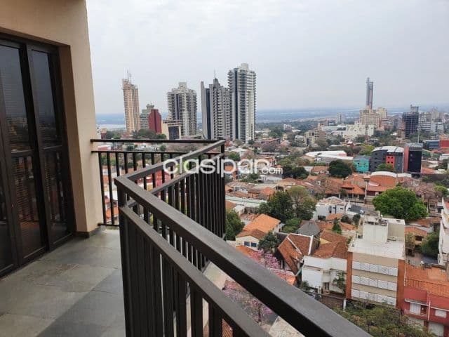 Dpto. Amplio En Venta En Ciudad Nueva