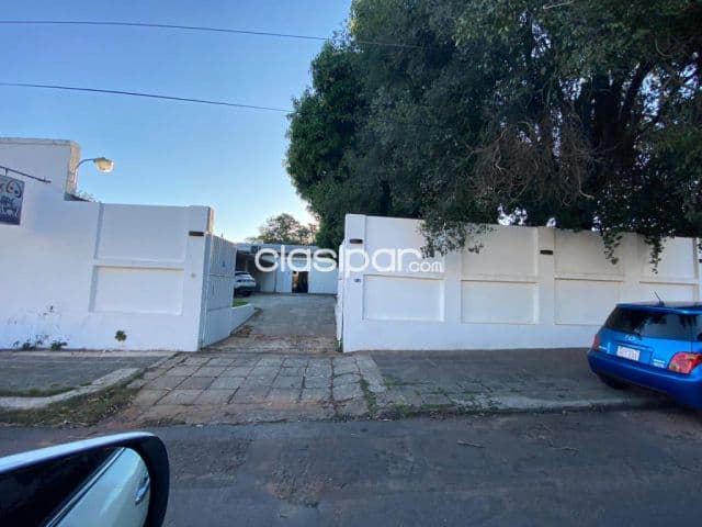 Bo vista alegre: 400m2 depósito + 1.020m2 estacionamiento – 12.000.000 gs