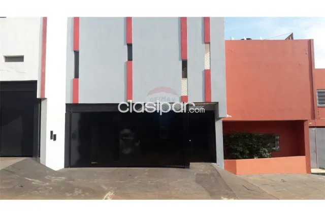 Duplex a pasos del circuito comercial de Encarnación. Con 3 habitaciones — foto 3