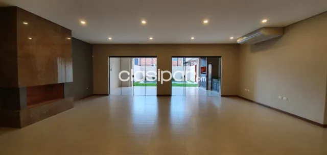Mburucuya: Elegante residencia a estrenar, 4 suites, jardín c/ piscina – 2.500 usd, foto 3