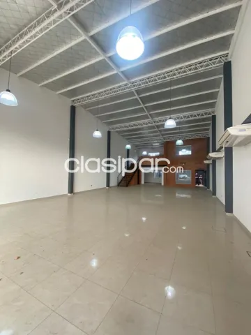 Prox. Avda. Eusebio ayala: Elegante showrrom climatizado + oficinas, 370m2, 13.000.000 gs — foto 3