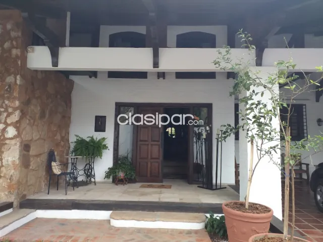 Ycua satí /goethe: Elegante residencia (opc. Amoblada) 3 suites, hermoso jardín, 2.000 usd, foto 2