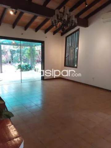 Manorá / asa: Confortable residencia colonial, 5 dormitorios, hermoso jardín, 2.300 usd — foto 3