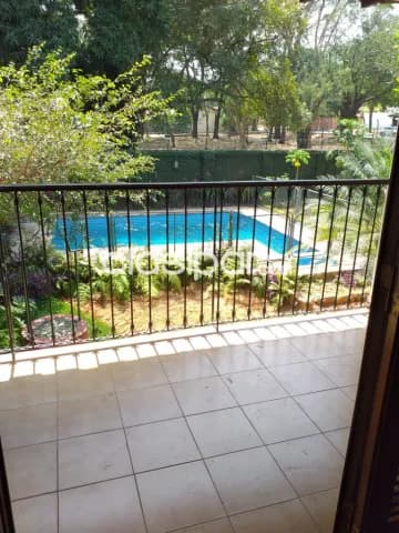 Manorá / asa: Confortable residencia colonial, 5 dormitorios, hermoso jardín, 2.300 usd — foto 4