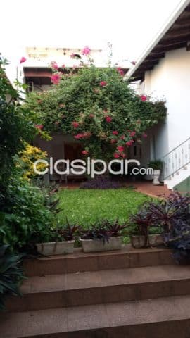 Bº mcal. Estigarribia / ofertaza! Elegante residencia, muy confortable, 4 dormit, jardín