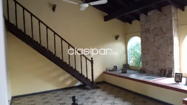 Bº mcal. Estigarribia / ofertaza! Elegante residencia, muy confortable, 4 dormit, jardín — foto 5
