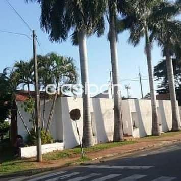 Bº Herrera: Elegante residencia en venta, 3 suites, jardín, piscina – 350.000 usd