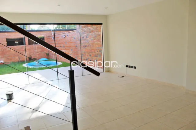 Mburucuyá: Elegante dúplex, impecable, 3 dormitorios, ambientes climatizados, 7.500.000 gs — foto 4