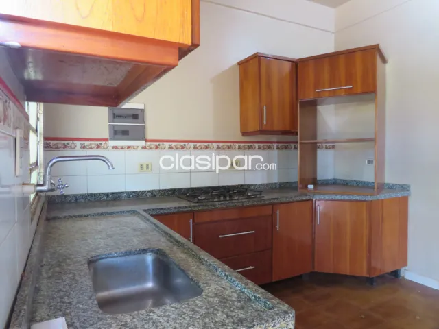 Hermosa casa con salones comerciales en minga guazu, foto 5